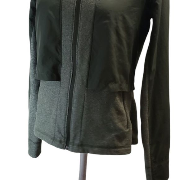 Cold Gear under armour full zipper - Picture 12 of 14